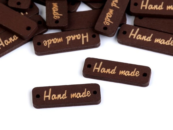 Etichete handmade din lemn